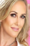 Brandi Love
ICGID: BL-73AY